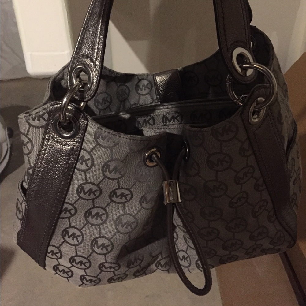 Grey Michael Kors handbag
